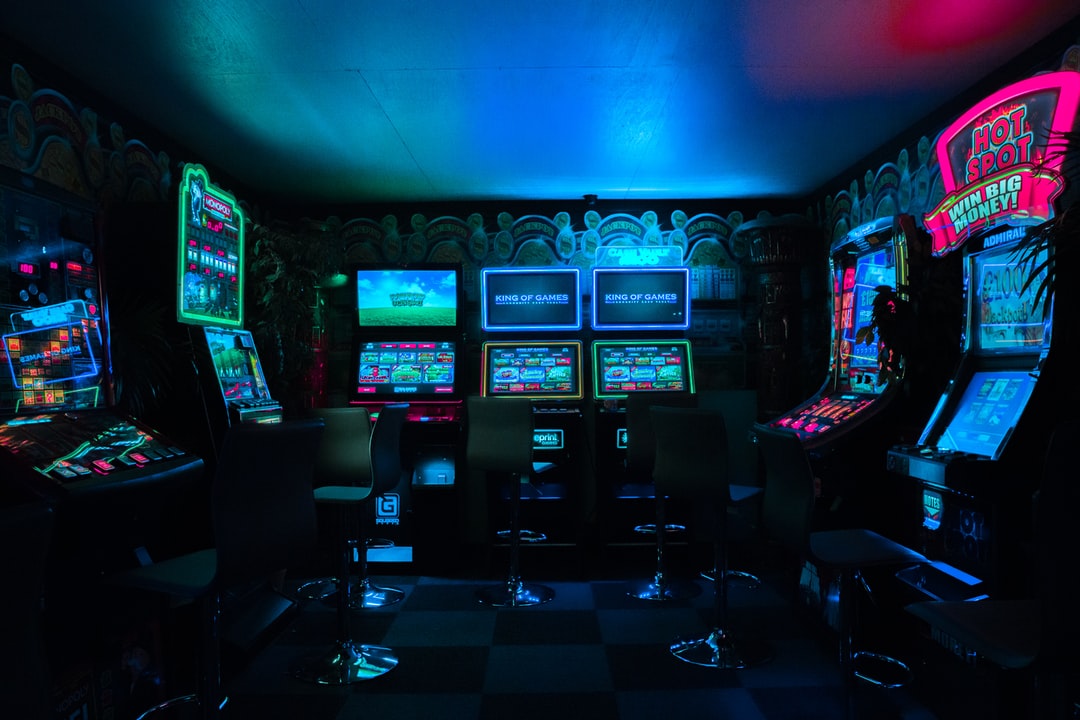 gaming room with arcade machines, tags: caleta paradise trippies - unsplash