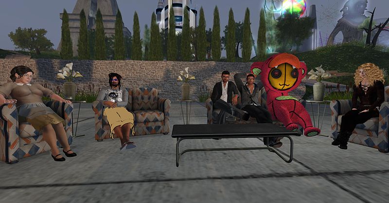 Metaverse - Avatars socialising in the virtual world Second Life, tags: blockchain gaming - CC BY-SA